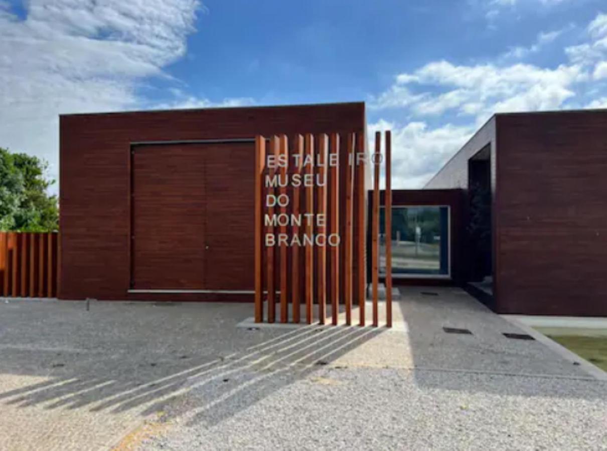טוריירה O Cantinho Entre A Ria E O Mar - With Hot Water Pool All Year Round מראה חיצוני תמונה